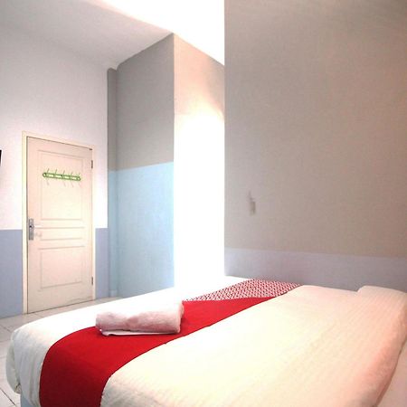 Oyo 1448 Kartini Residence Syariah Bandar Lampung Exteriér fotografie